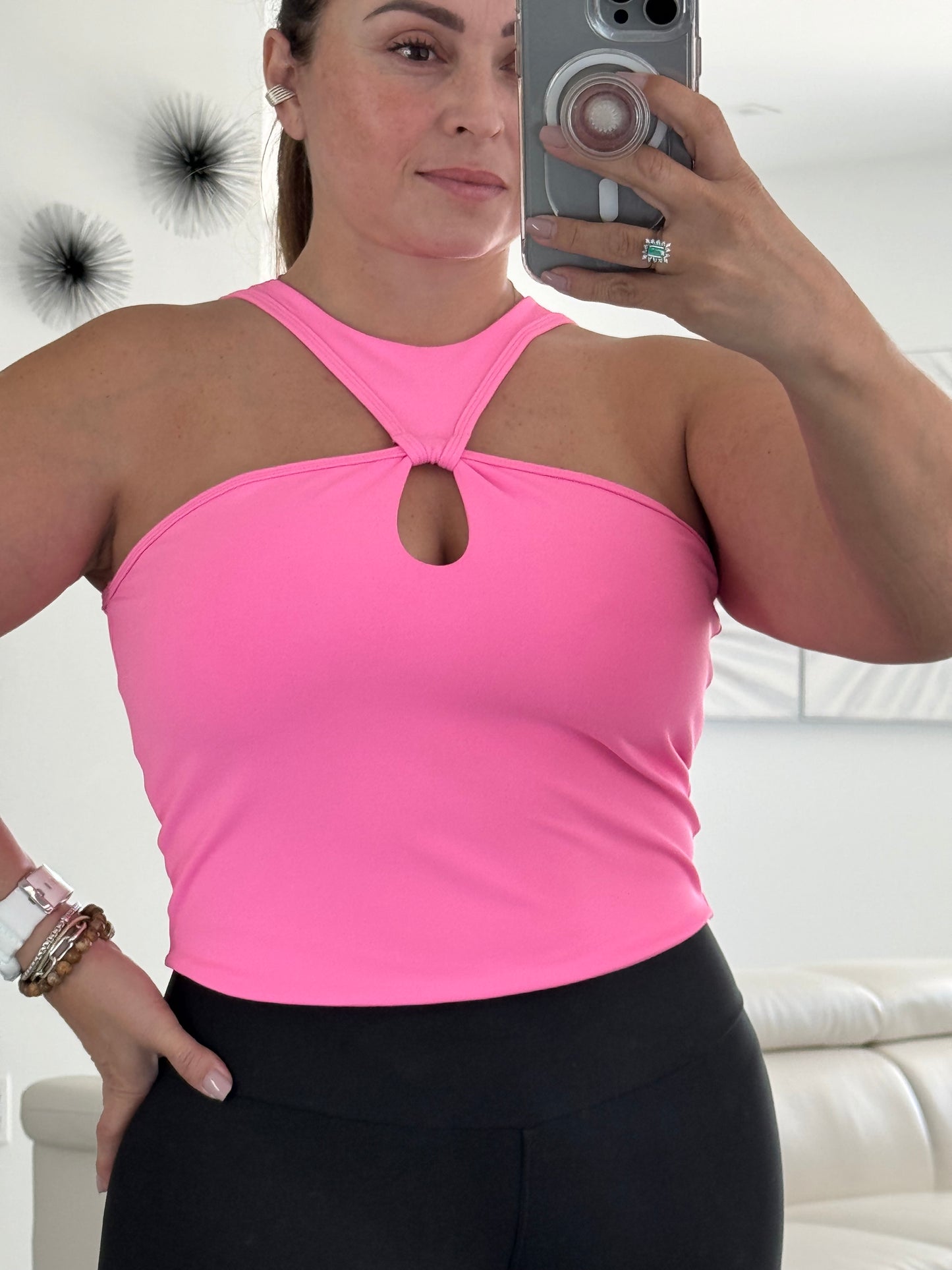 V top